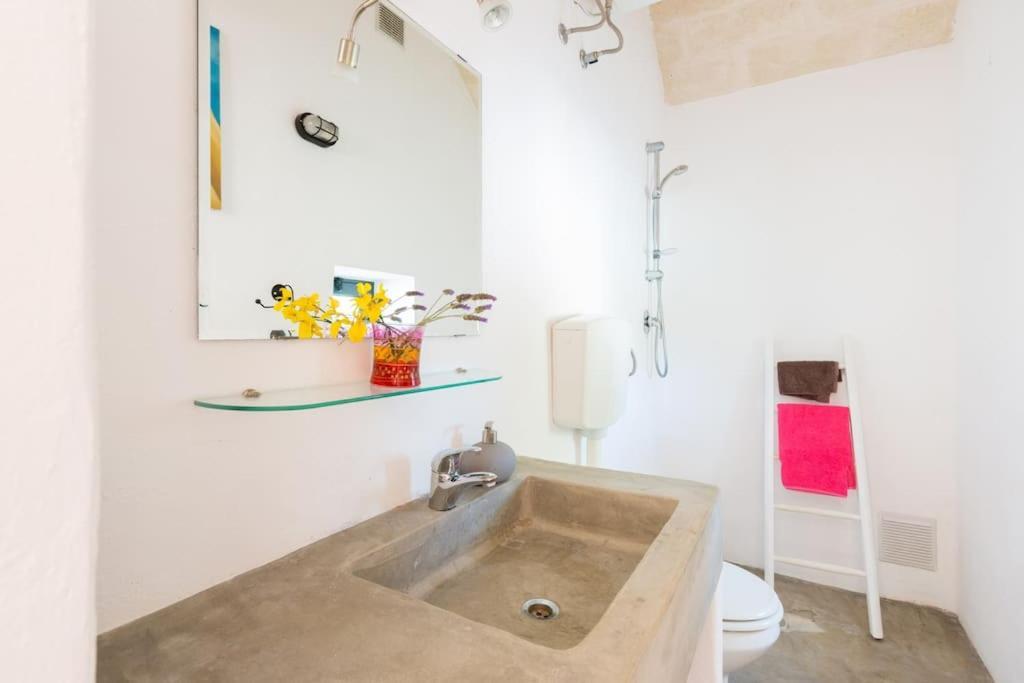 L'Annamarco Private Storical Trullo And Property With Large & Nice Swiming-Pool Ostuni Luaran gambar